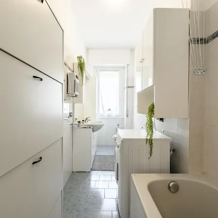Apartman Casa Gioia 50 Metres From The Metro Wifi Ac